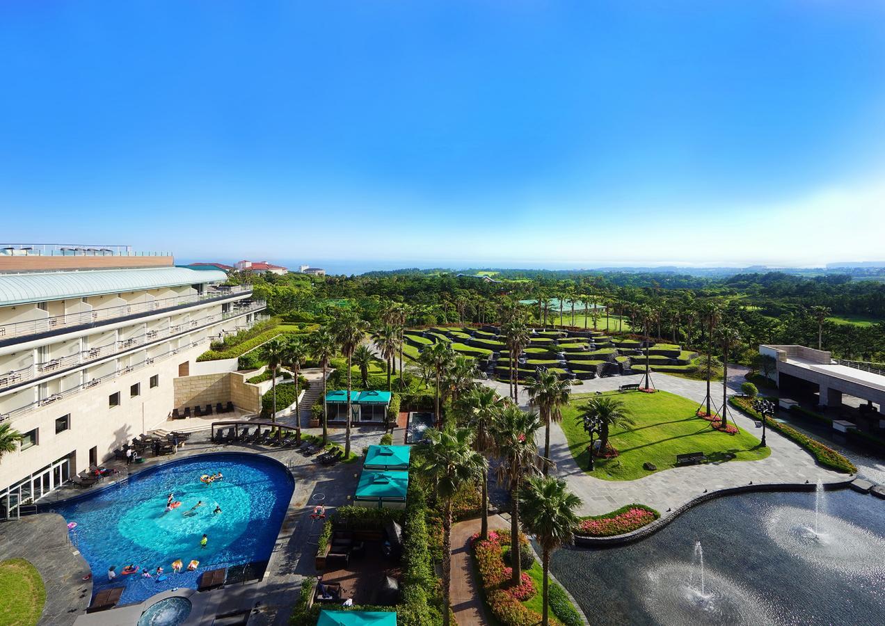 Kensington Jeju Hotel エクステリア 写真 The resort's grounds