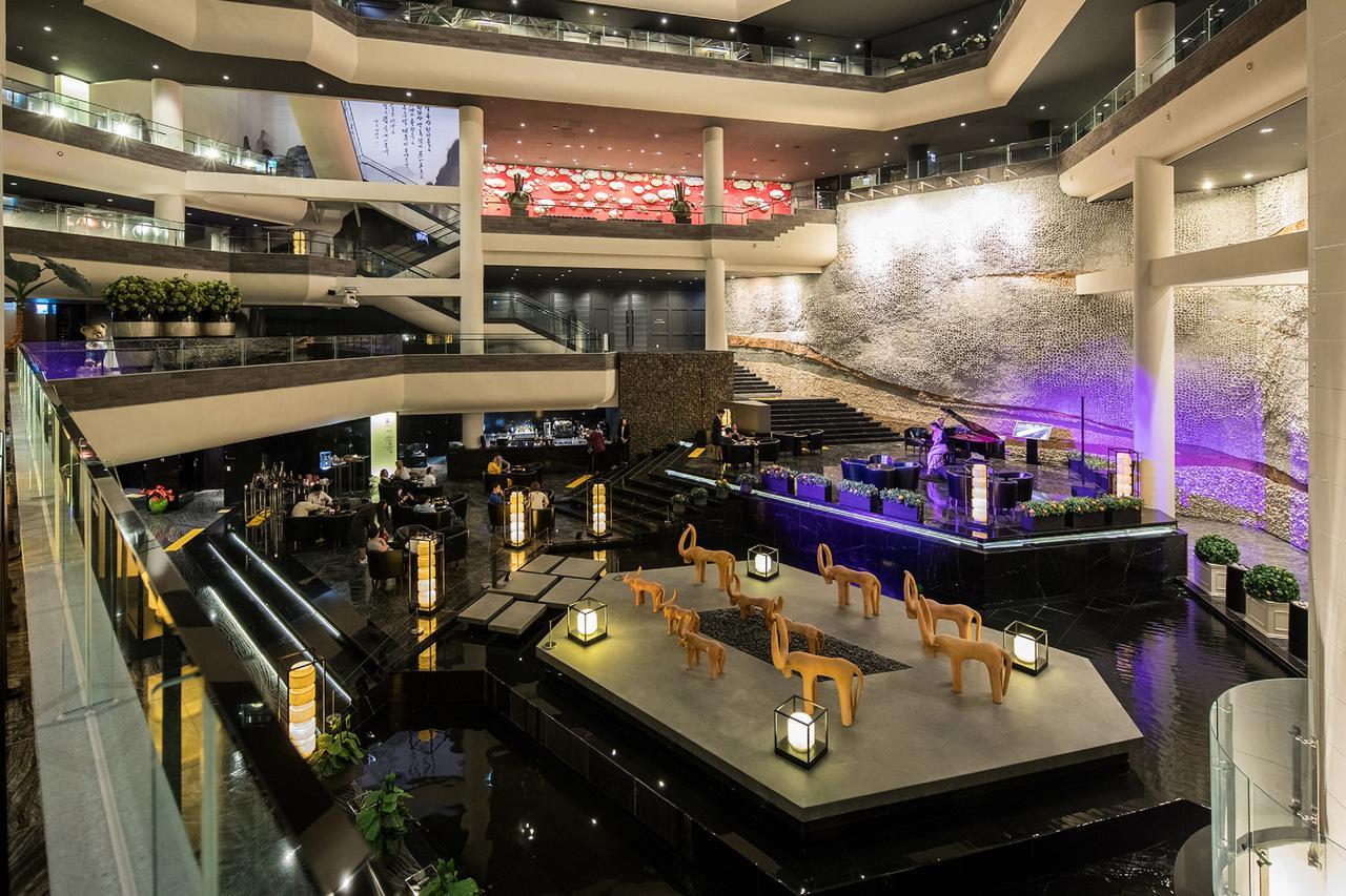 Kensington Jeju Hotel エクステリア 写真 The lobby of the hotel